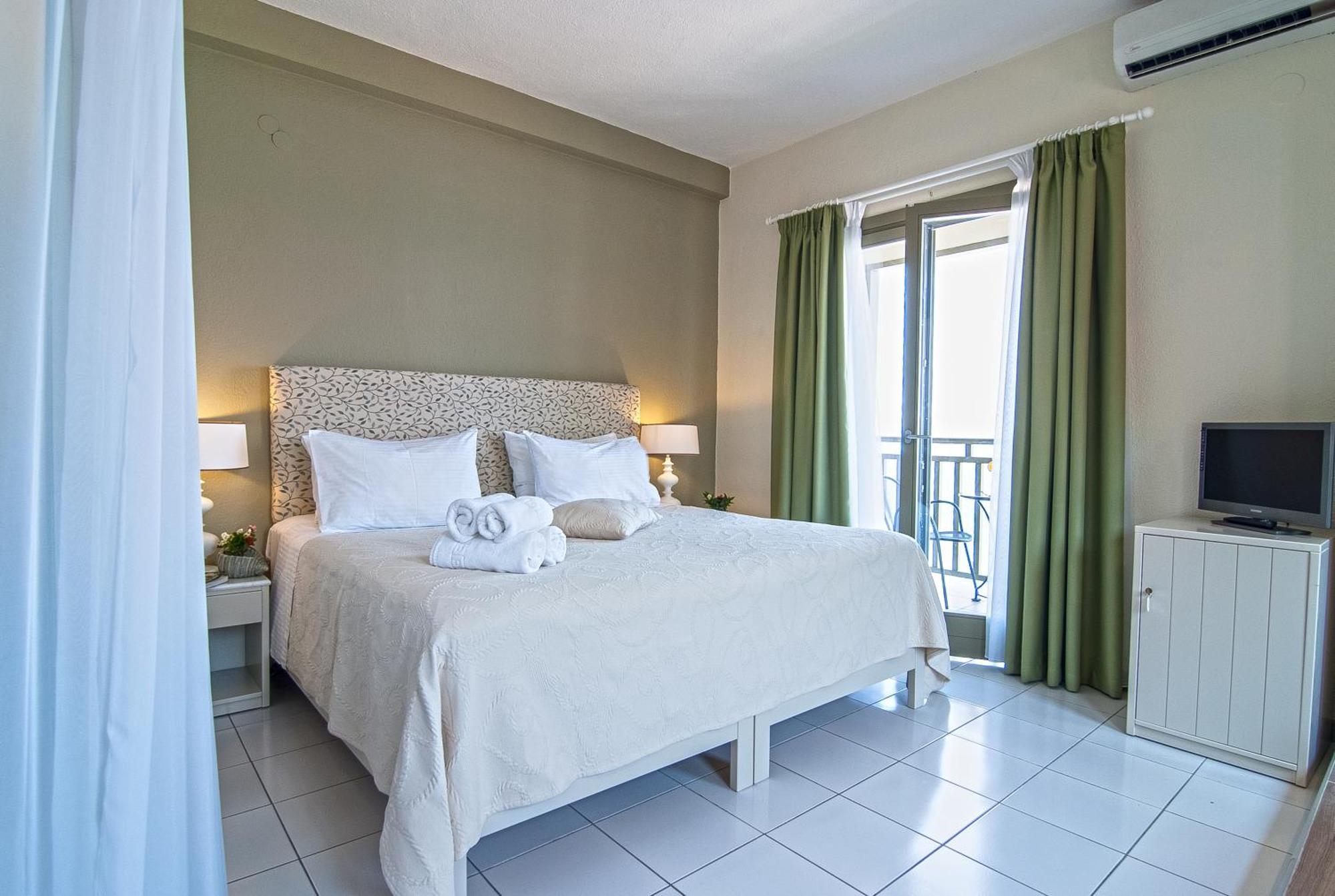 Kenta Beach Hotel Agios Ioannis  Extérieur photo