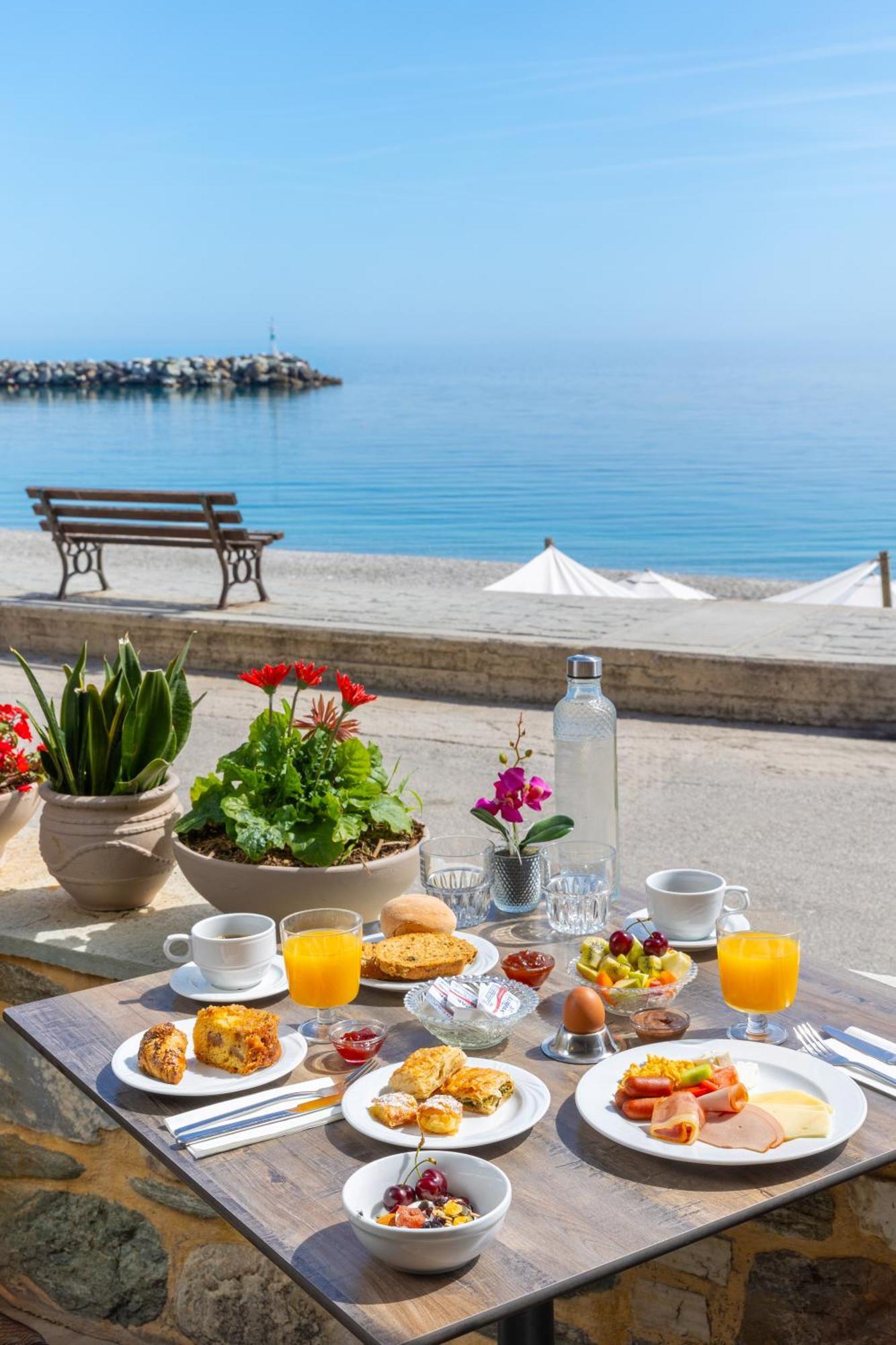 Kenta Beach Hotel Agios Ioannis  Extérieur photo