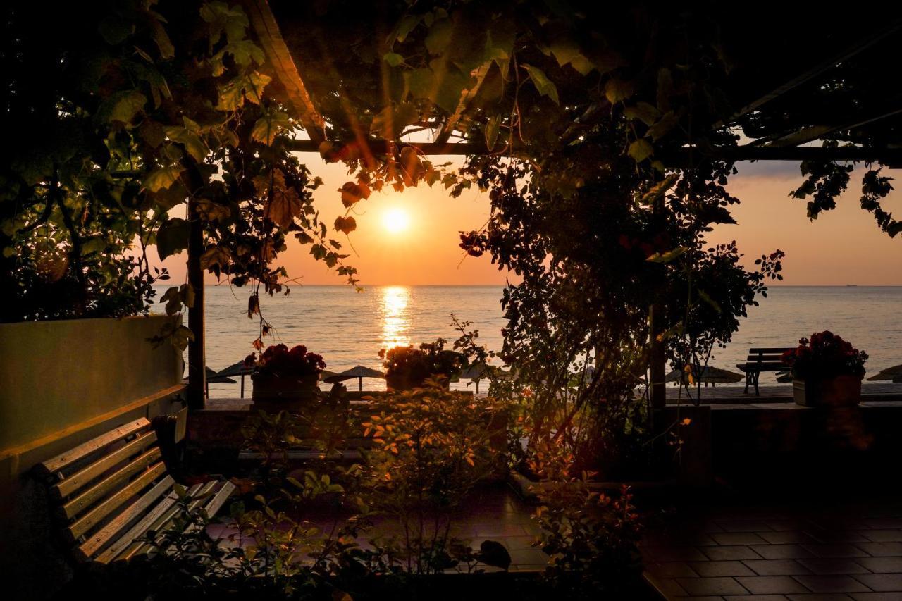 Kenta Beach Hotel Agios Ioannis  Extérieur photo